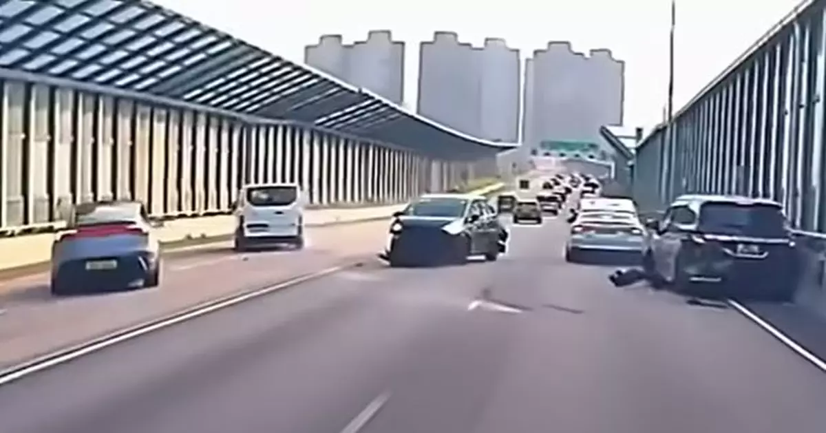 吐露港公路4車相撞釀兩傷 現場一度交通擠塞