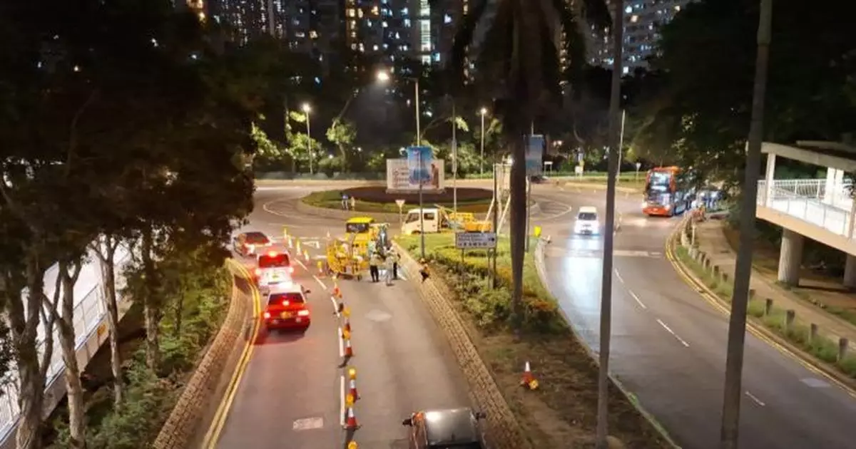 將軍澳寶寧路迴旋處爆鹹水管　水務署凌晨搶修目標周二午夜前恢復鹹水供應