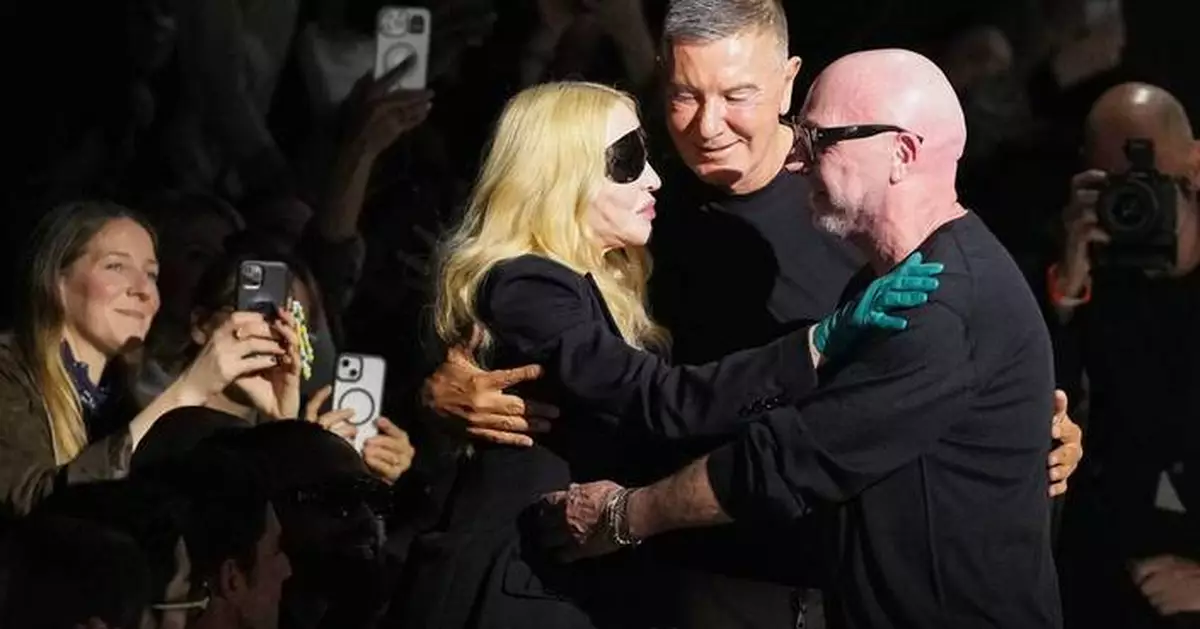 杜嘉班納創辦人加巴納辭任主席 續任創意總監