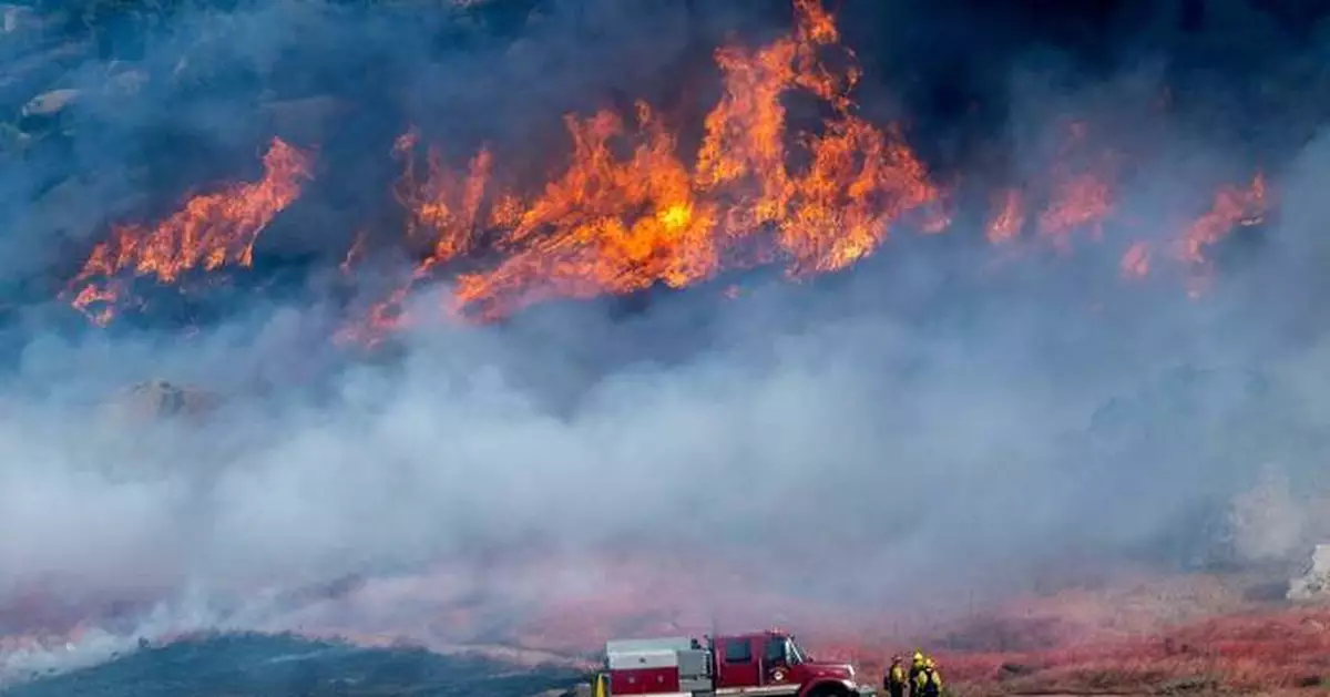 南加州山火大致受控 官員解除多區疏散令
