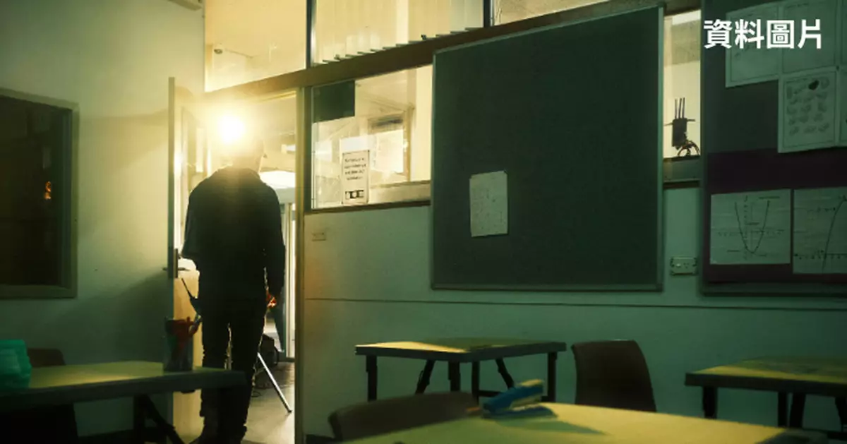 《黑暗榮耀》式襲擊！南韓中六生攜刀返校刺舊師稱：遭訓斥積怨多年