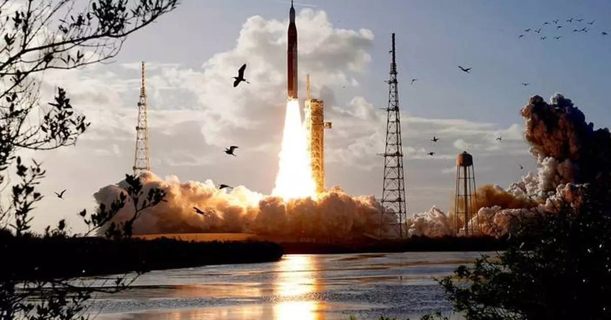 阿提米絲2號太空人奔月 捕捉地球藍色美態