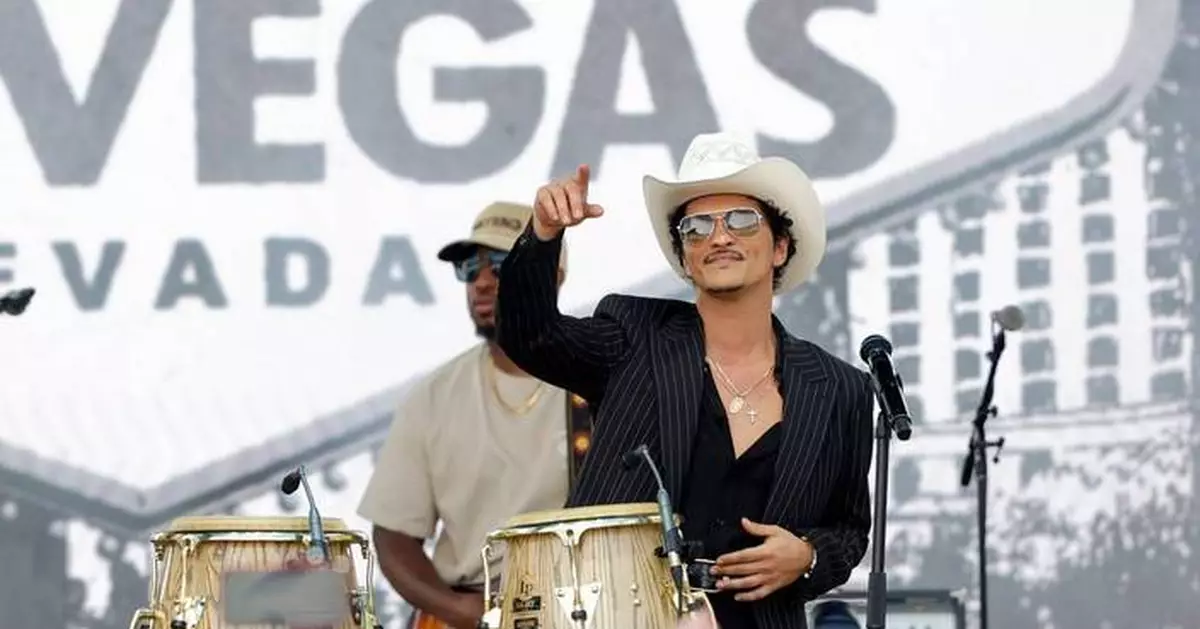 Bruno Mars獲封「拉斯維加斯新王者」 大道巡遊慶祝