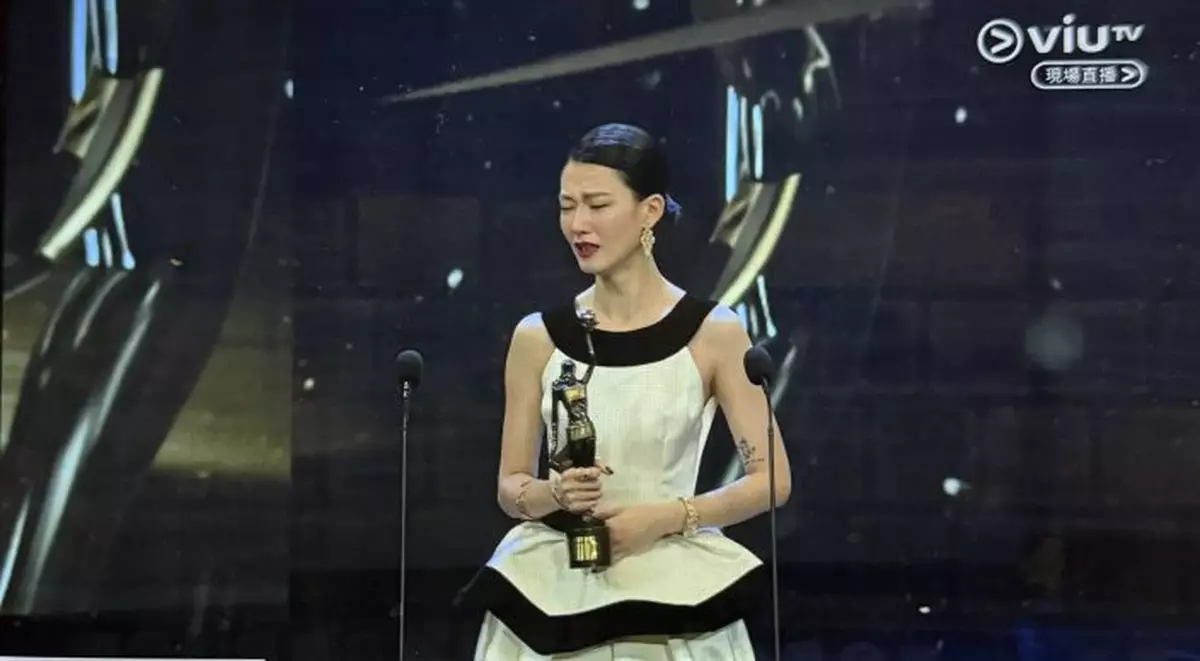 2026金像獎｜廖子妤憑《像我這樣的愛情》奪最佳女主角 出爐影后多謝男友小野每天陪伴聊天Sweet到爆