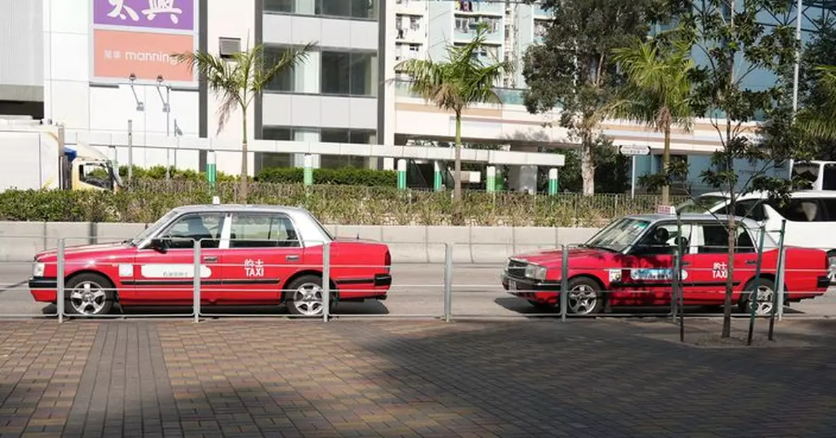 的士電子支付新規首日 謝詠誼荃灣視察稱運作暢順