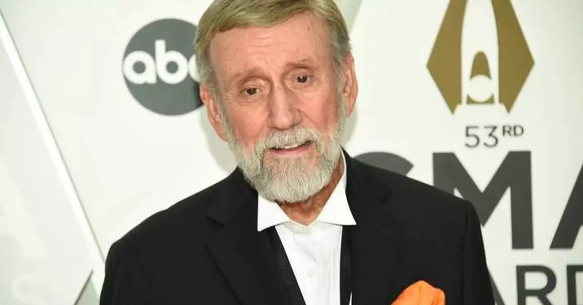 格林美獎得主雷史提芬斯頸部骨折留醫後康復