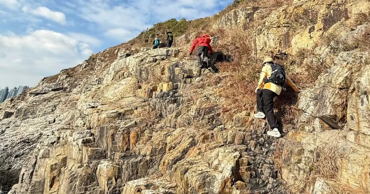 男子鴨脷洲玉桂山行山疑中暑送院
