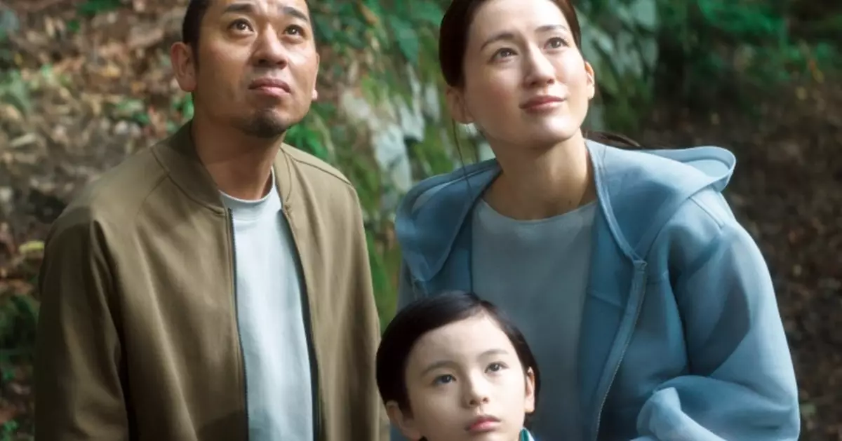 是枝裕和十度入圍康城影展再角逐最高榮譽金棕櫚大獎 《再生家族》深度刻劃人性細膩探討AI復活的情感命題