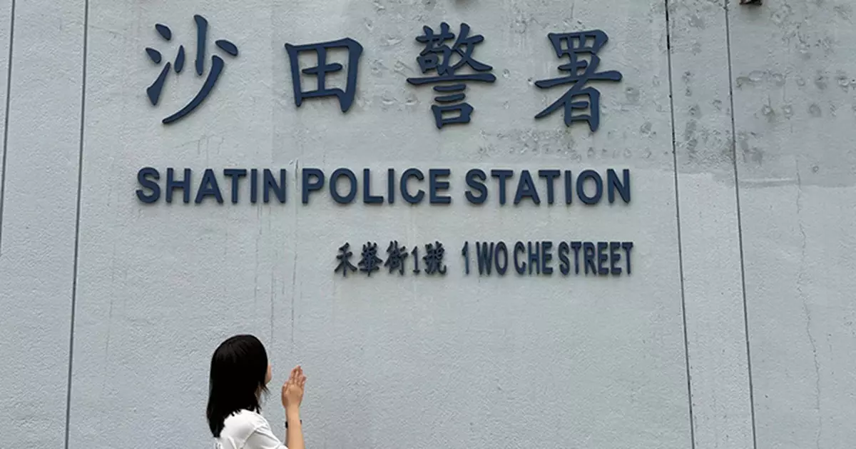 馬場遺失卡包 凌晨致電馬會總部尋回  北京女遊客：誰敢再說香港人冷漠