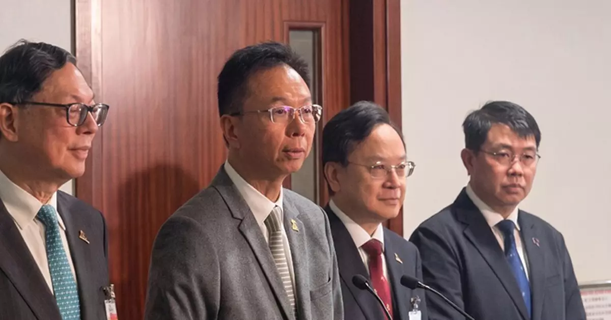 查逸超：校董會批准以借貸形式 用大學「不涉及指定用途基金」提前啟動還款程序