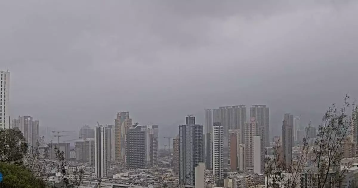 天氣｜天文台：吹大東風多雲有驟雨 籲提防海面有大浪