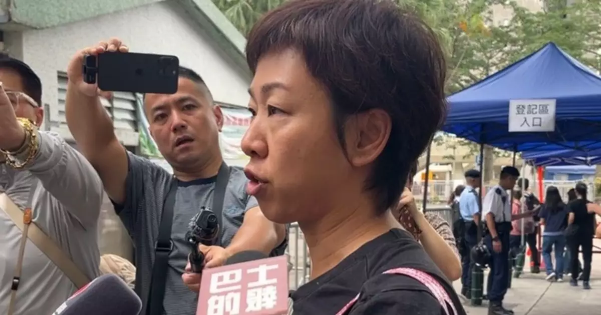 大埔火災｜重災區宏昌閣宏建閣居民再度上樓 羅小姐：在單位角落坐一下想想家人