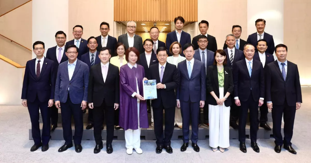 李家超聽取立會就五年規劃專題研究及意見收集報告 感謝議員努力和支持