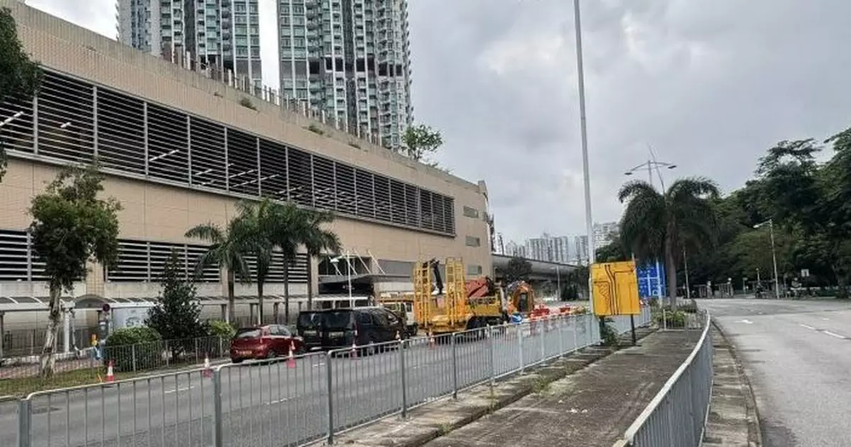 大圍有水管滲漏車公廟站外兩行車線封閉 水務署爭取晚上約10時半完成維修