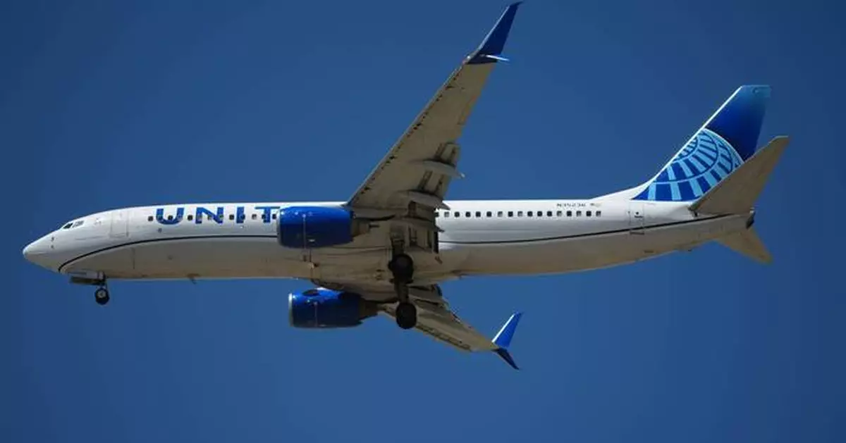 聯合航空空服員通過新合約 獲加薪31%及登機費