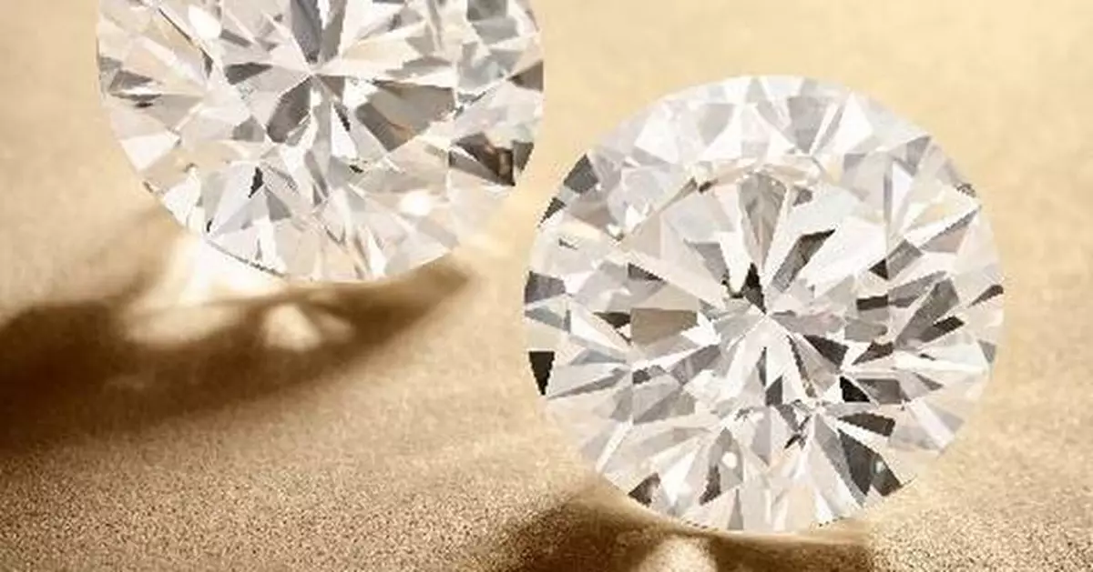 De Beers 集團與蘇富比攜手於日內瓦高級珠寶拍賣會呈獻稀世天然美鑽