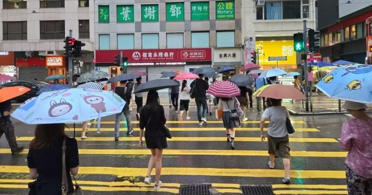 天氣 | 天文台：大致多雲有陣雨最高26度  周日有狂風雷暴