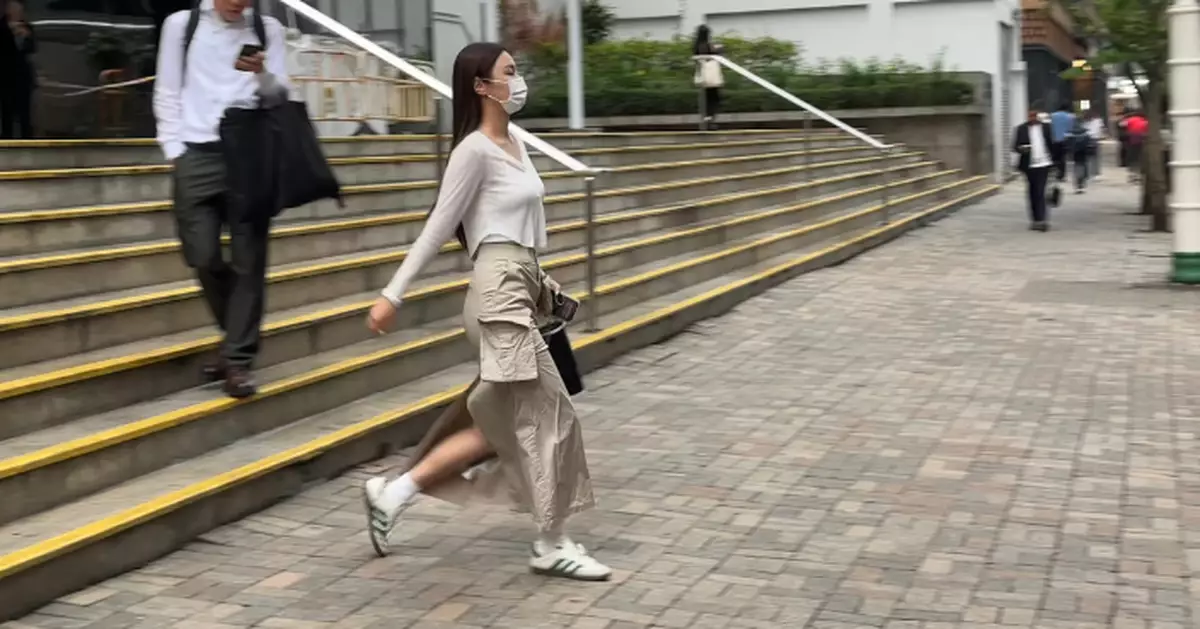 藝人蔚雨芯涉詐騙及挪用公款等共逾890萬 押後7.30再訊