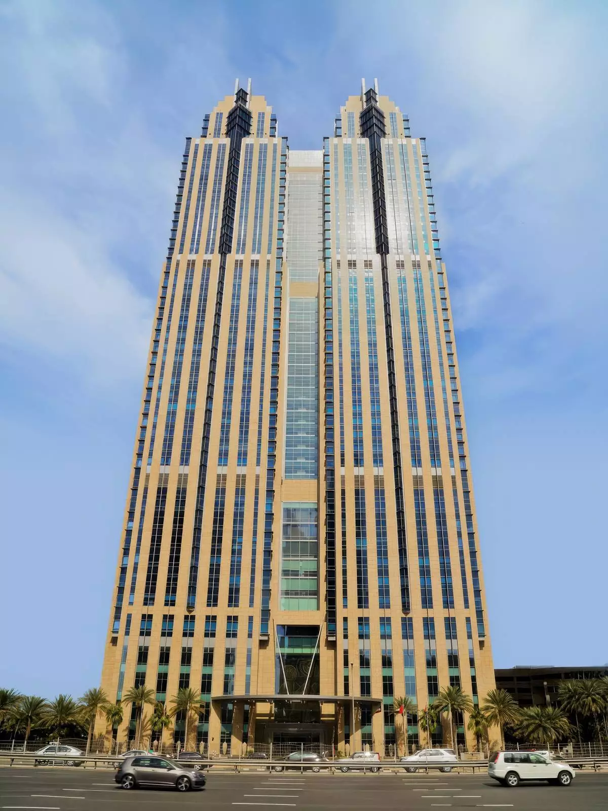 香格里拉酒店外觀，謝赫扎耶德路。(圖片：AETOSWire) AP圖片