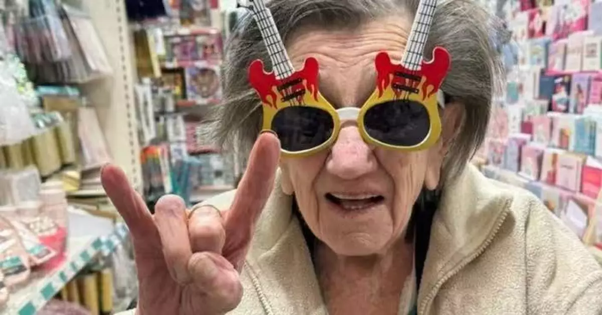 英長壽婦迎100歲生日 自曝長年煙不離手 每日紅茶配厚牛油麵包