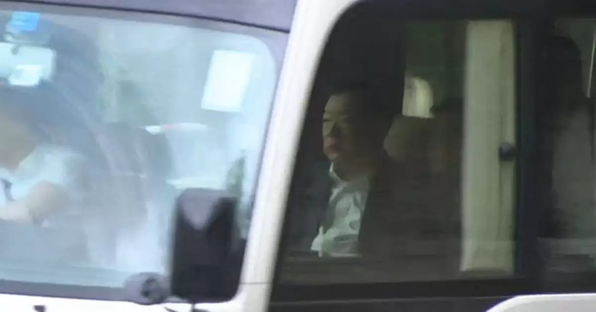 夏寶龍早上抵港 首站先到洪水橋厦村發展區 再轉至元朗考察簡約公屋