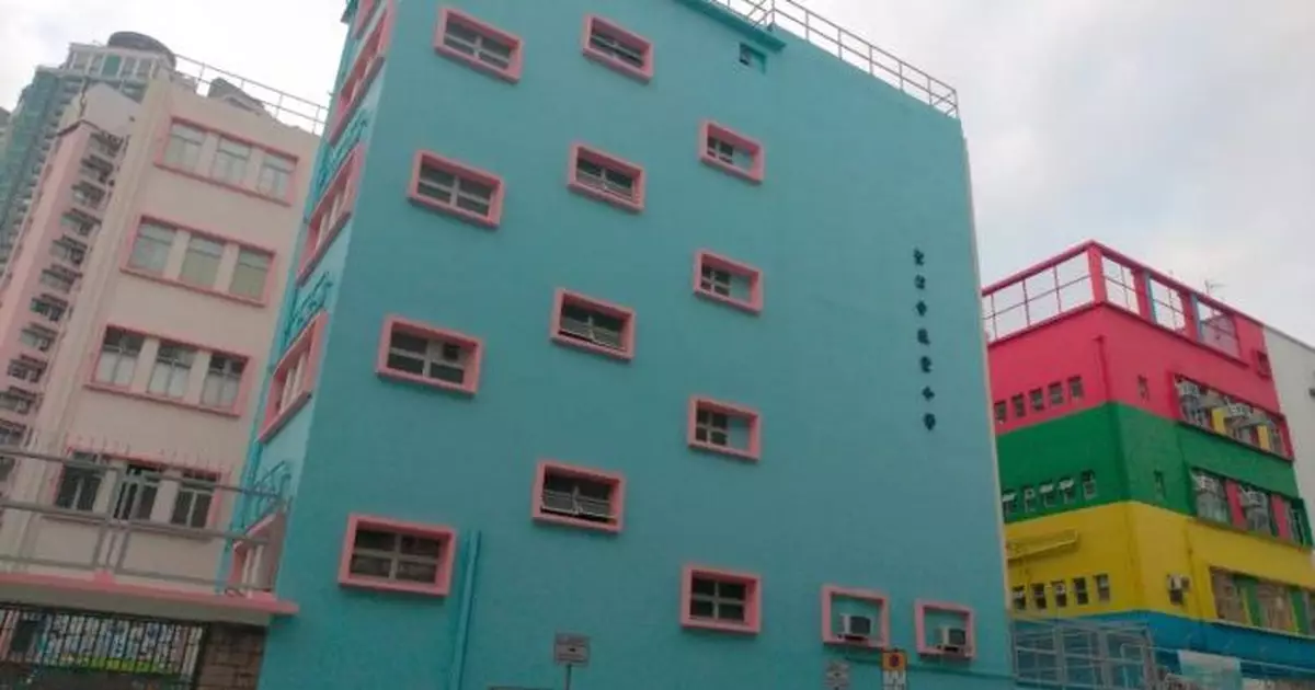 紅磡牧愛小學10歲男童失控襲4教職員　母到場安撫情緒激動踢兒子齊被捕