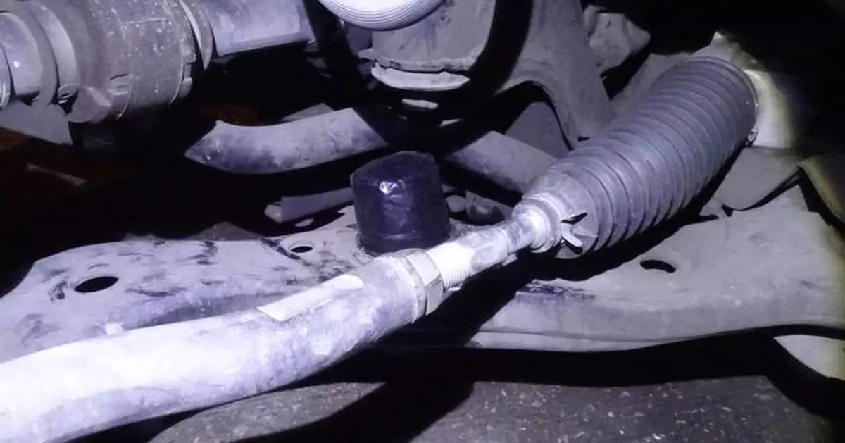 海關落馬洲截查出境私家車  檢值13萬走私白銀45歲男司機被捕