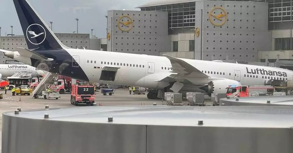 漢莎航空波音787客機法蘭克福機場鼻輪架倒塌 多名員工受傷