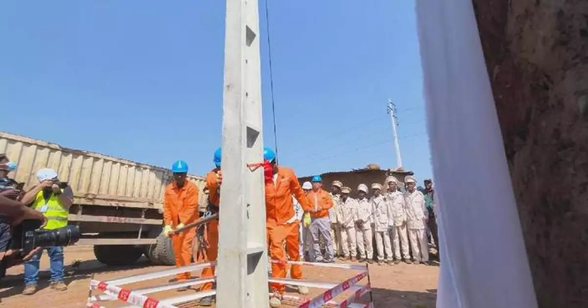 中國援建水電站向安哥拉鄉村供電