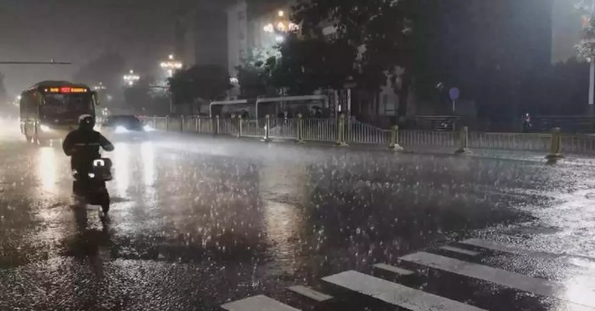 北京多區大暴雨 部分地區錄得超七級陣風及冰雹