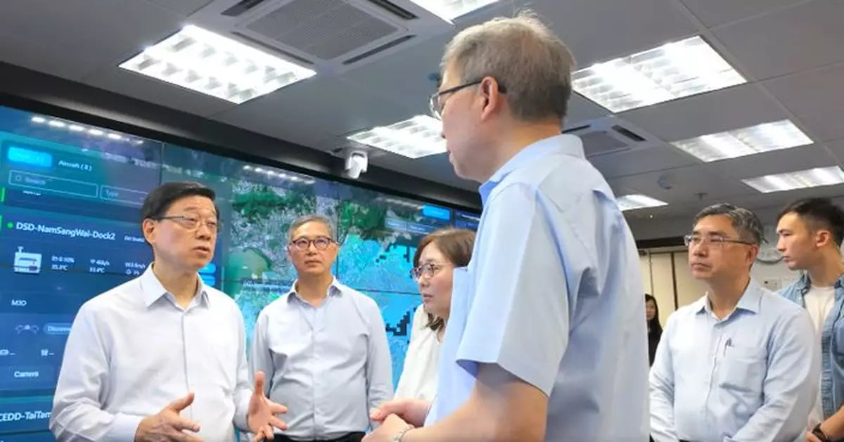 視察土力工程處緊急控制中心 李家超：善用無人機和AI守護斜坡安全