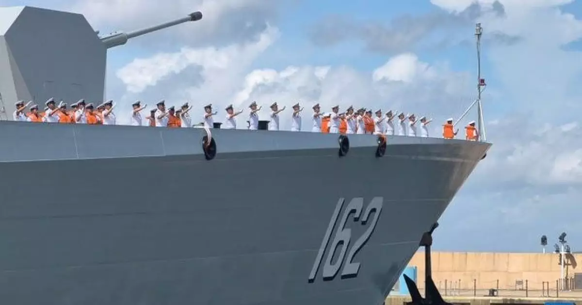 南寧艦編隊發問候電：盼與特區政府及市民共敘軍民情誼