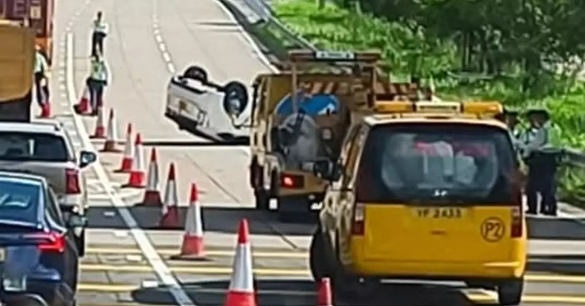青朗公路3車相撞 私家車四輪朝天　往元朗交通擠塞