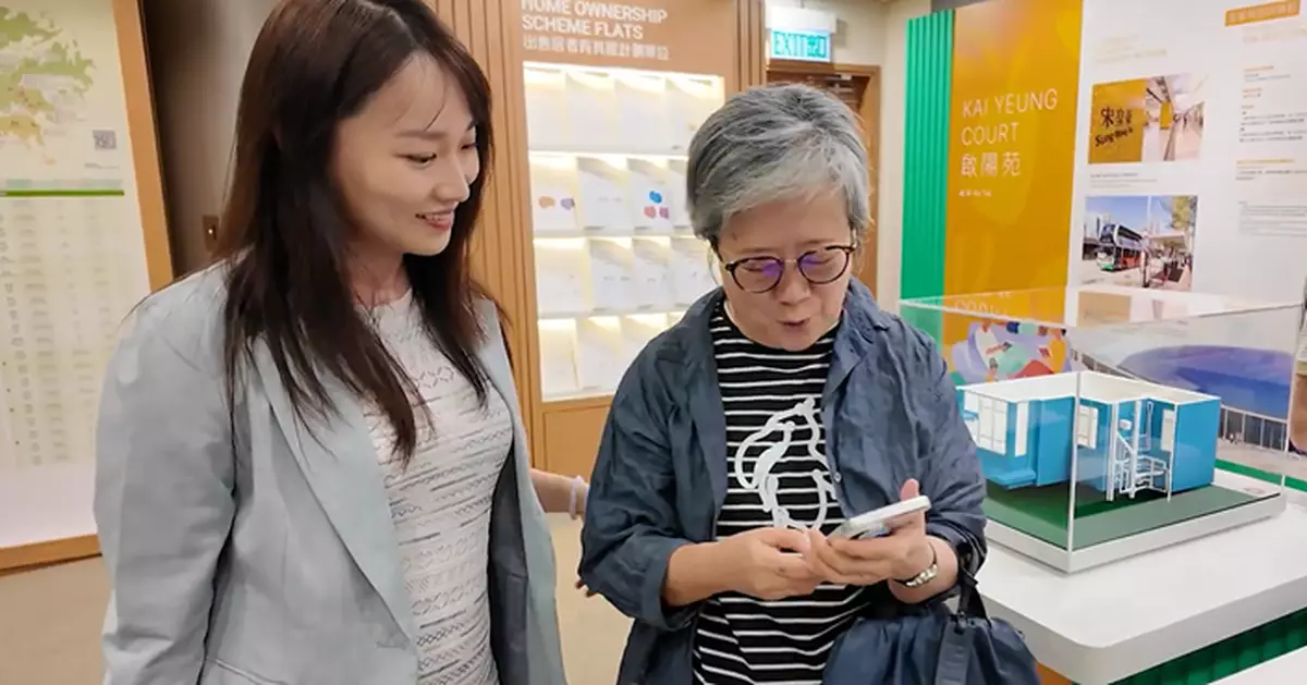 大埔火災｜何永賢：解說專隊陪同宏福苑業主實地考察 街坊大讚「非常有用、愈見親切」