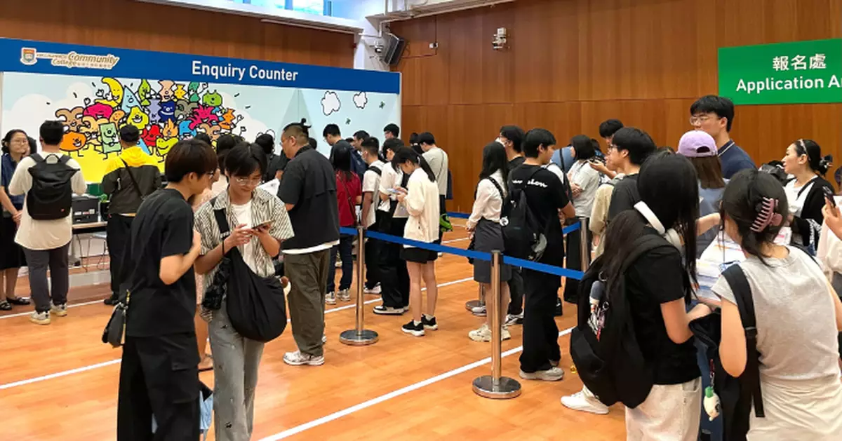 DSE 2026｜近七成畢業生成功銜接八大 逾2.4萬人報讀香港大學附屬學院課程