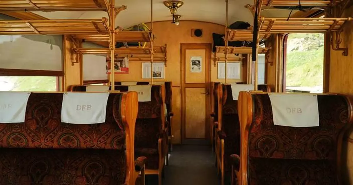 瑞士阿爾卑斯山蒸汽火車通車百周年 復古列車穿梭山區風光