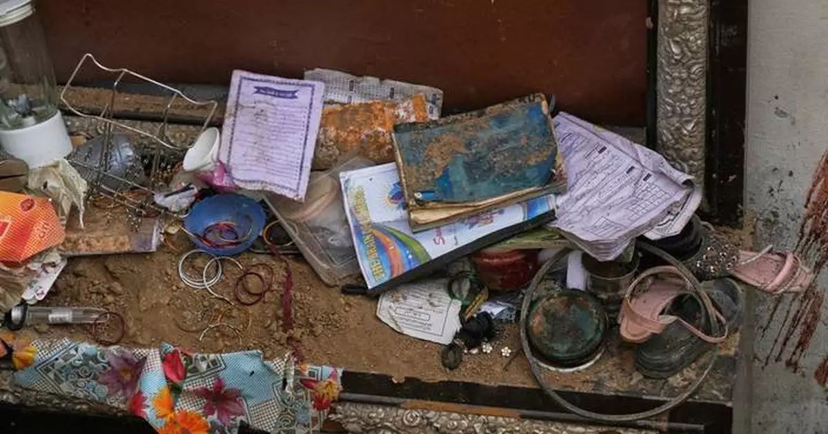 巴基斯坦補習中心天台倒塌釀14童死 數百人出席喪禮