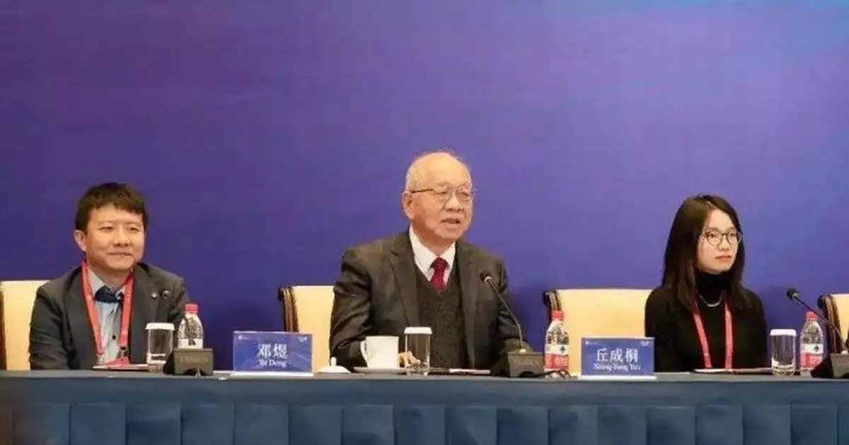 丘成桐：期望中國本土培養出引領世界潮流數學大師 開創影響學界學派