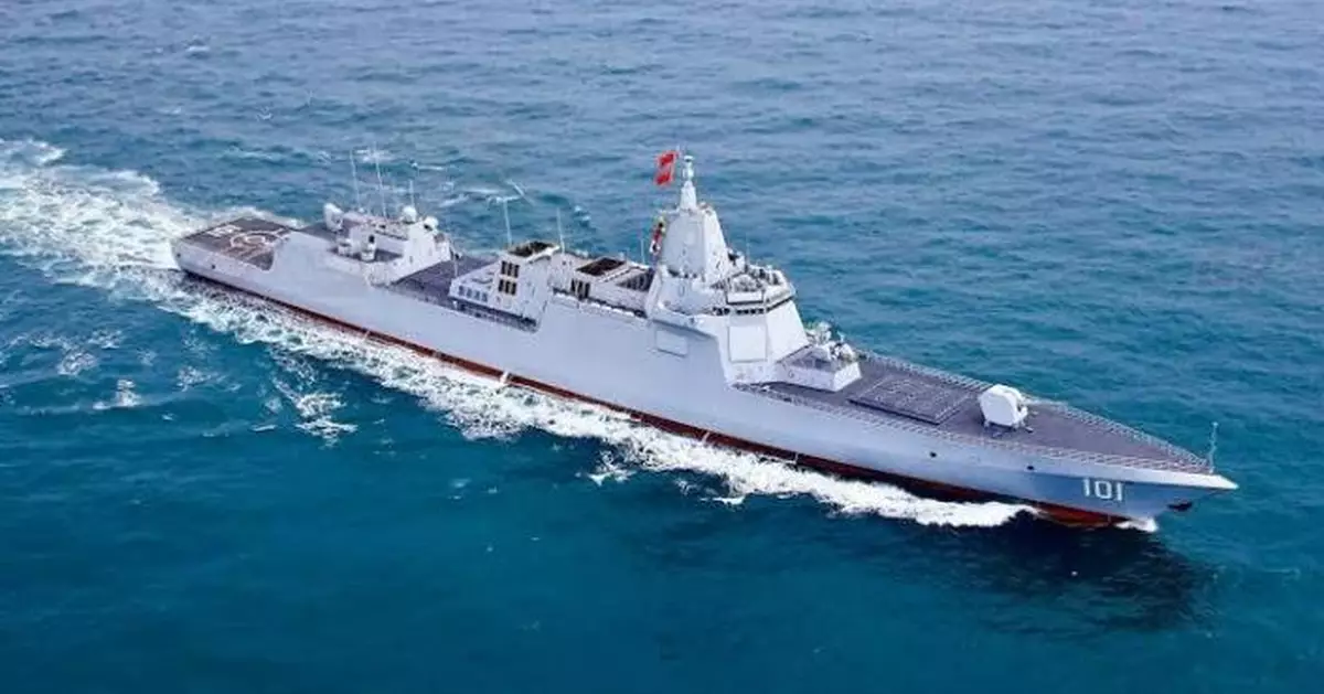 中國海軍五編隊密集穿越第一島鏈　055雙艦領銜四通道齊開　新入列東莞艦首秀宮古海峽