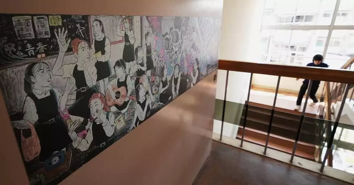 日本學生黑板藝術比賽成熱潮 展現創意與團隊精神