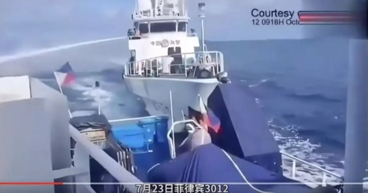 菲公務船侵闖黃岩島　中國海警局：依法予以驅離 堅決維護國家領土主權