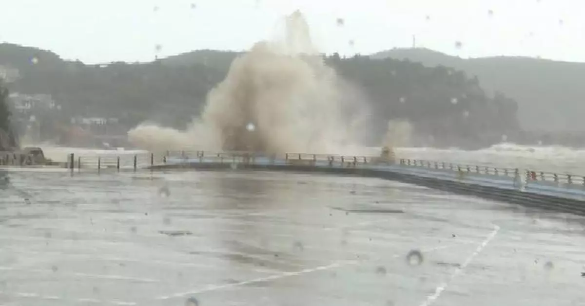 颱風巴威逼近浙江沿岸 觸發風暴潮警報 大規模疏散