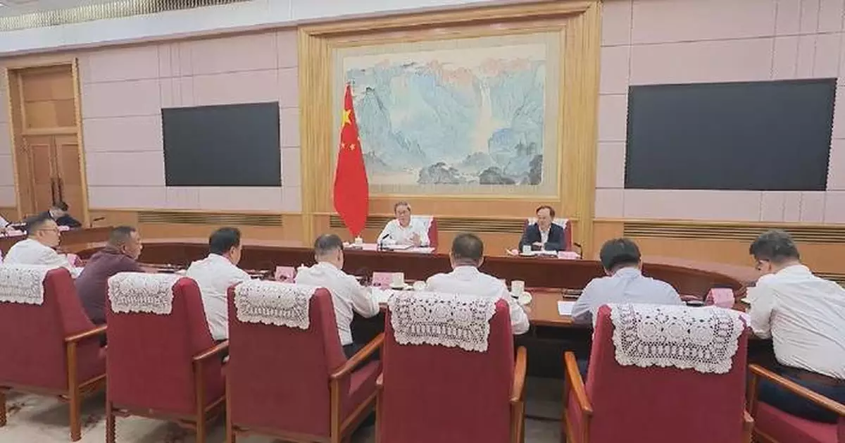 李強主持經濟座談會 敦促下半年保持經濟平穩增長