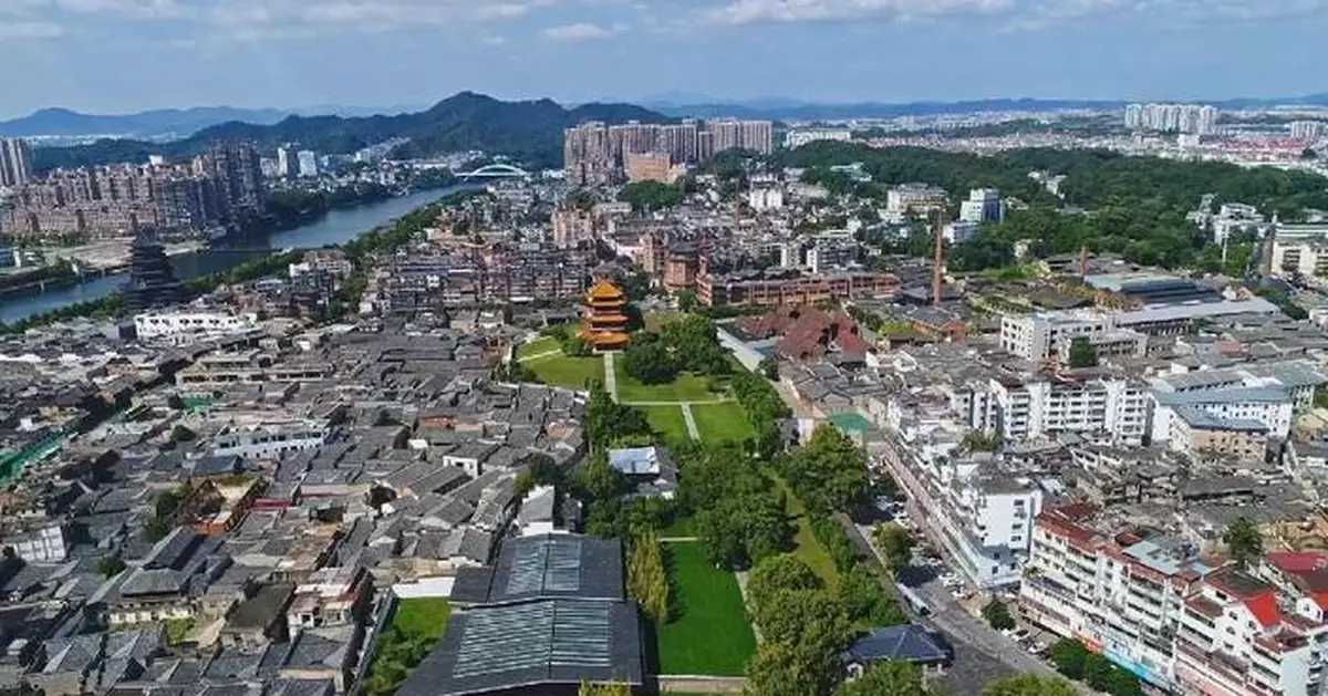 景德鎮手工瓷業遺存列世界遺產名錄 習近平指導文化復興