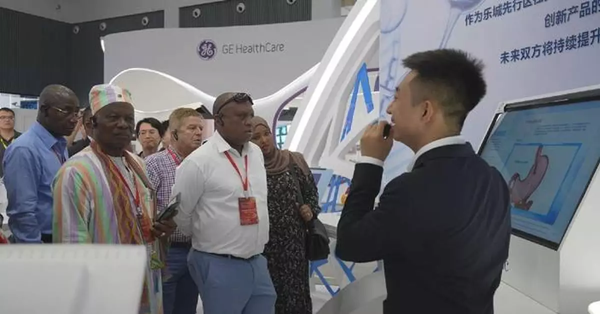 外國駐華使節團訪海南 考察文化創新貿易潛力