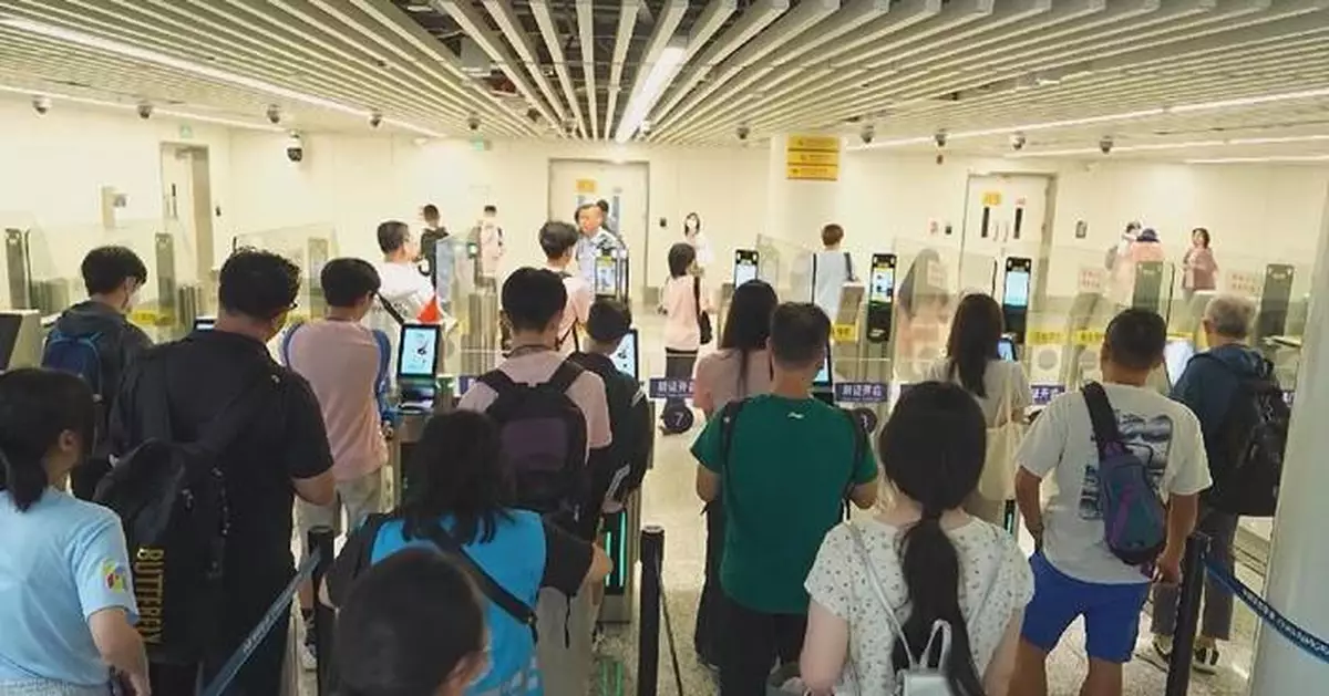 海口美蘭機場出入境旅客破百萬 創同期新高