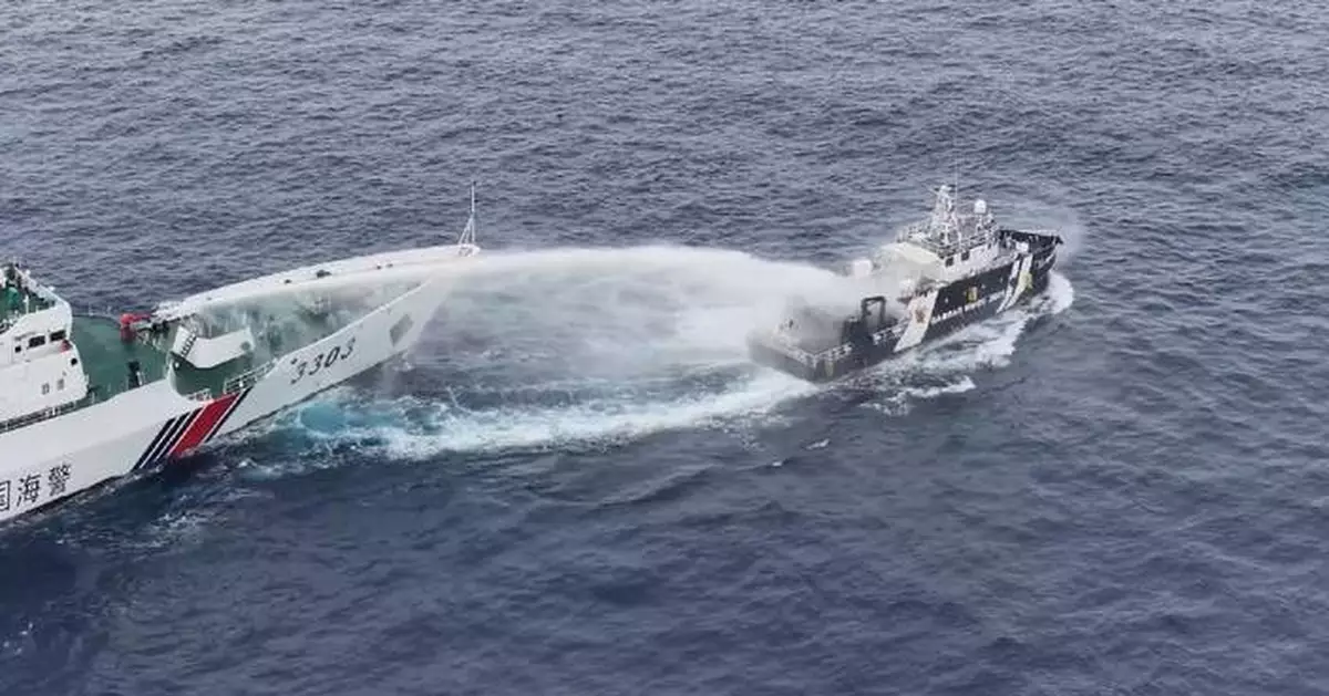中國海警局黃岩島周邊執法巡邏