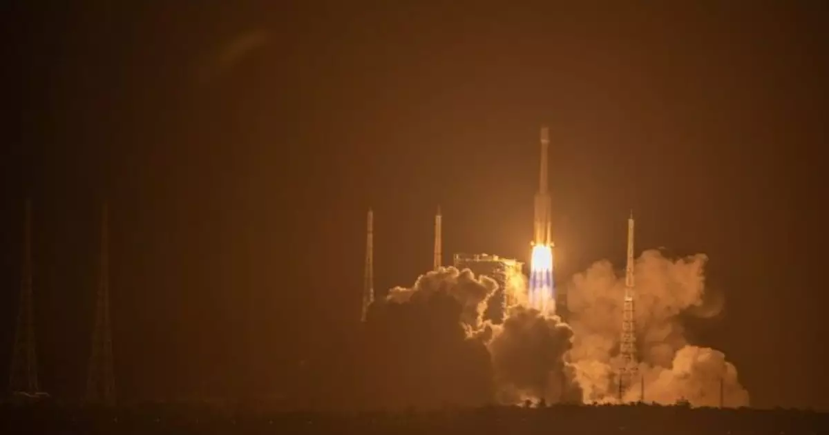 我國成功將「天鏈三號01星」發射升空