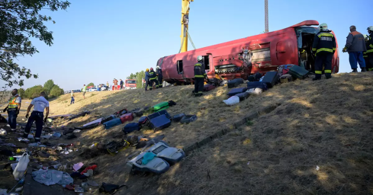 匈牙利載客大巴車禍最少12死10重傷