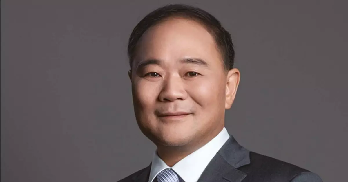 吉利汽車李書福辭任主席並獲委任為終身榮譽主席 安聰慧繼任於8月18日生效